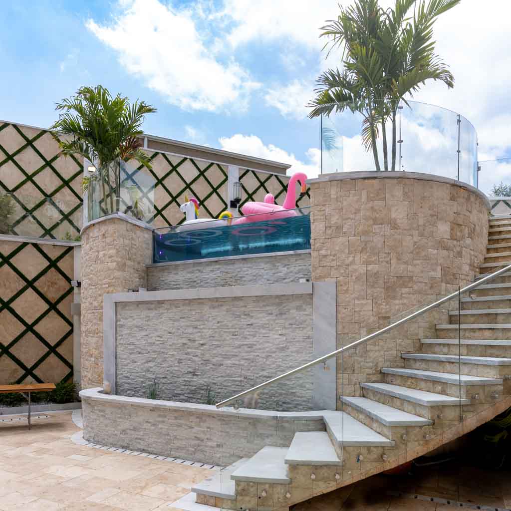 ivory travertine outdoor wall tiles (1 of 3)