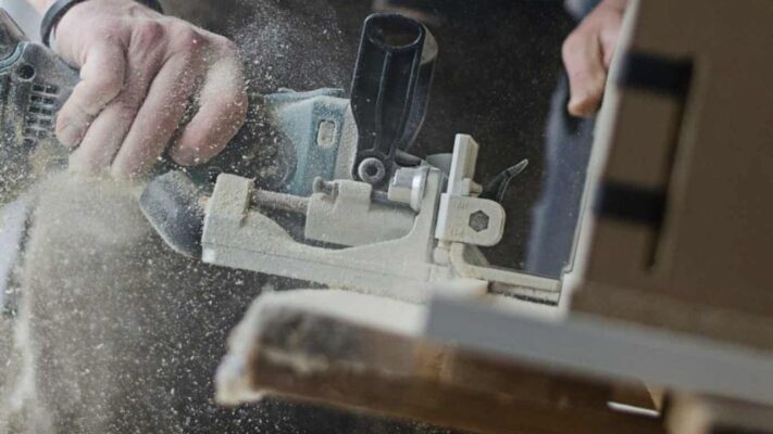 How to cut porcelain tile