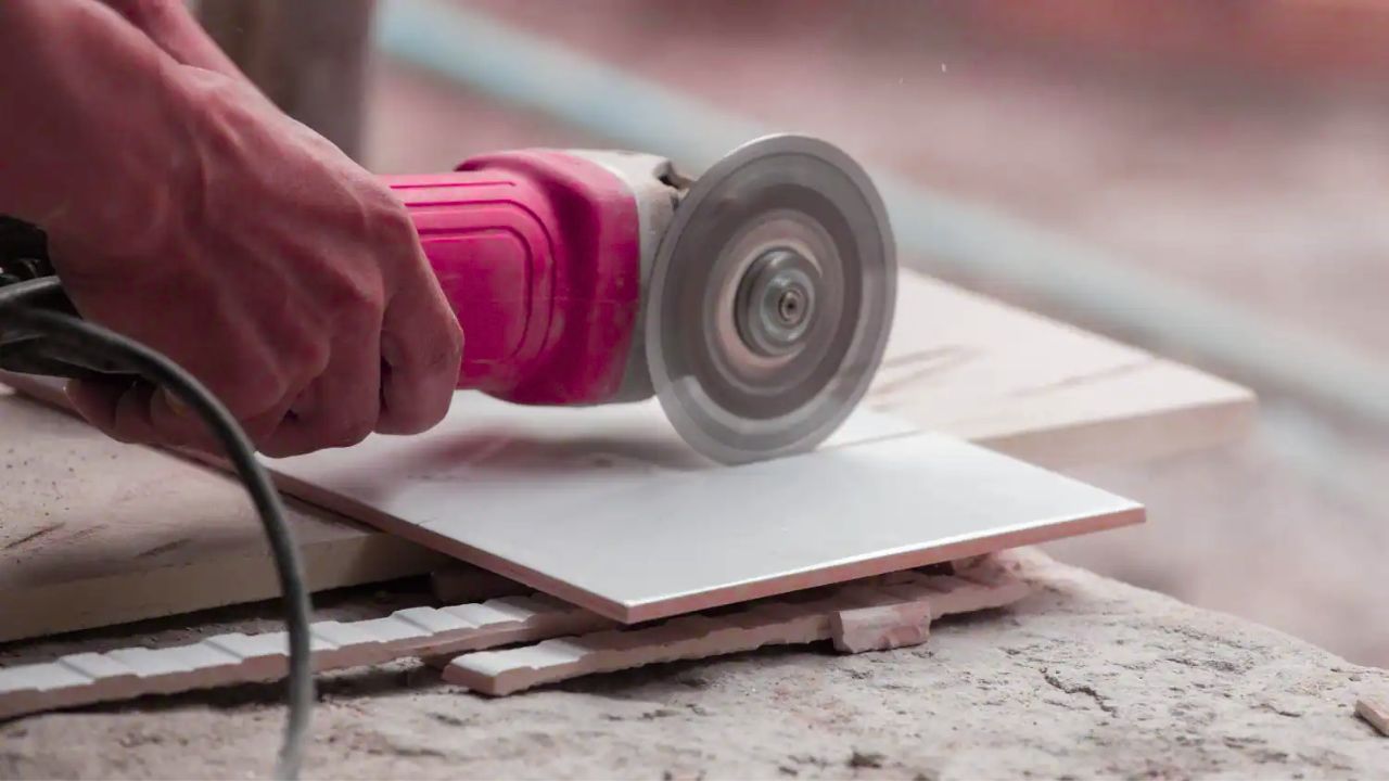 How to cut tile