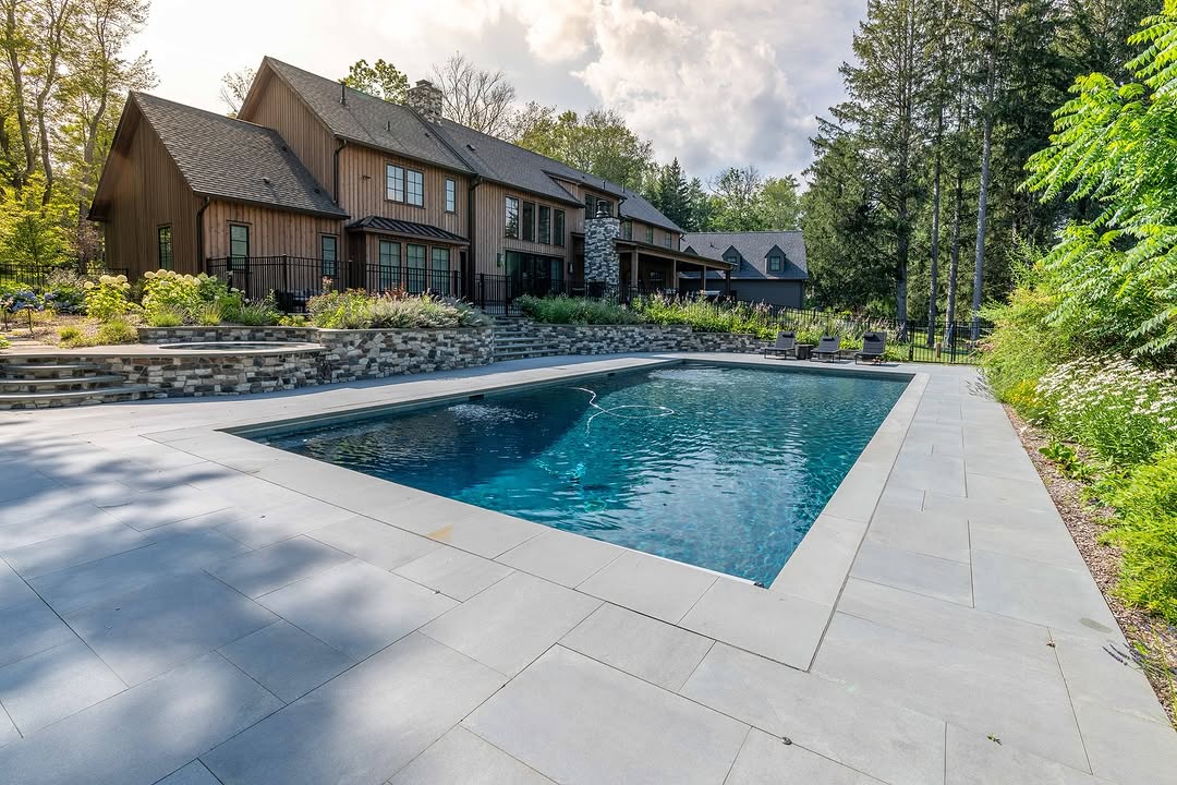 Modern Pool Waterline Tile Ideas Bluestone look Porcelain Pool Tile
