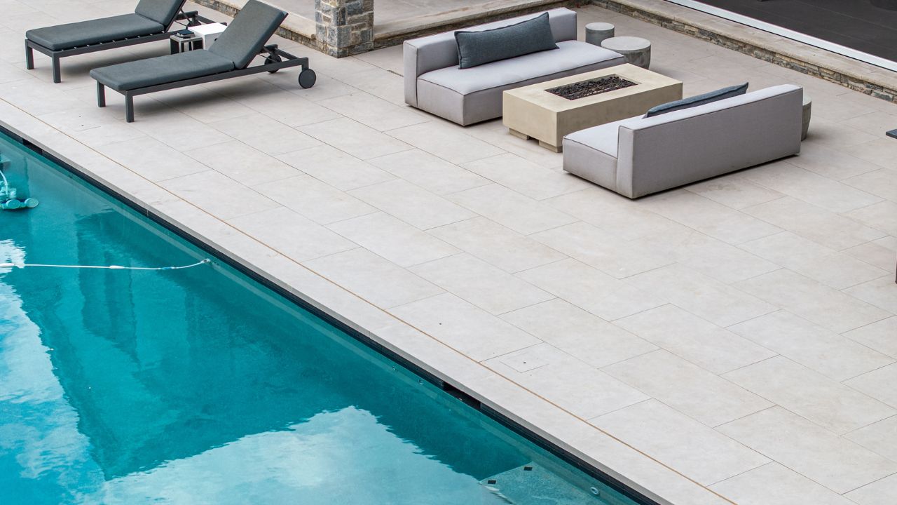 30 Percent Running Bond for Porcelain Pool Decks