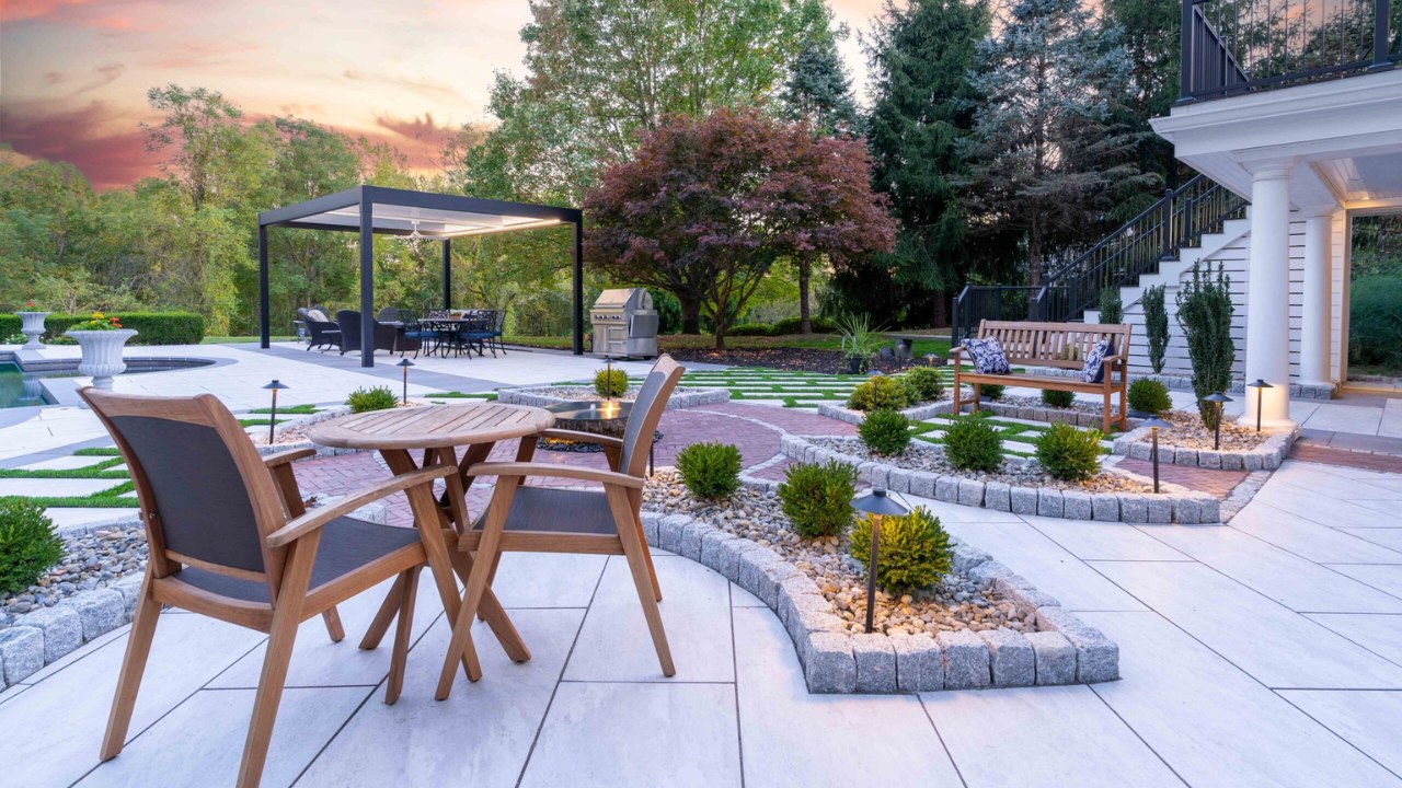 Defined Paver Patio Zone Hardscape Ideas