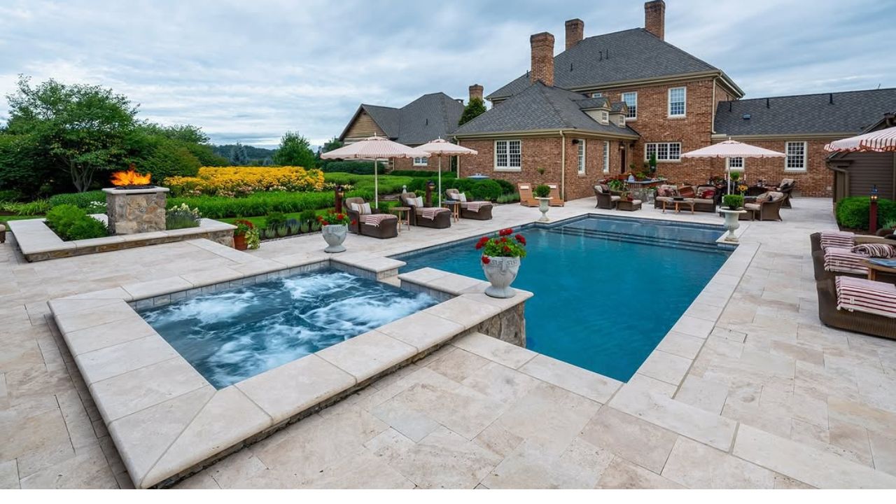 How Does Travertine Perform in Hot vs Cold Climates?