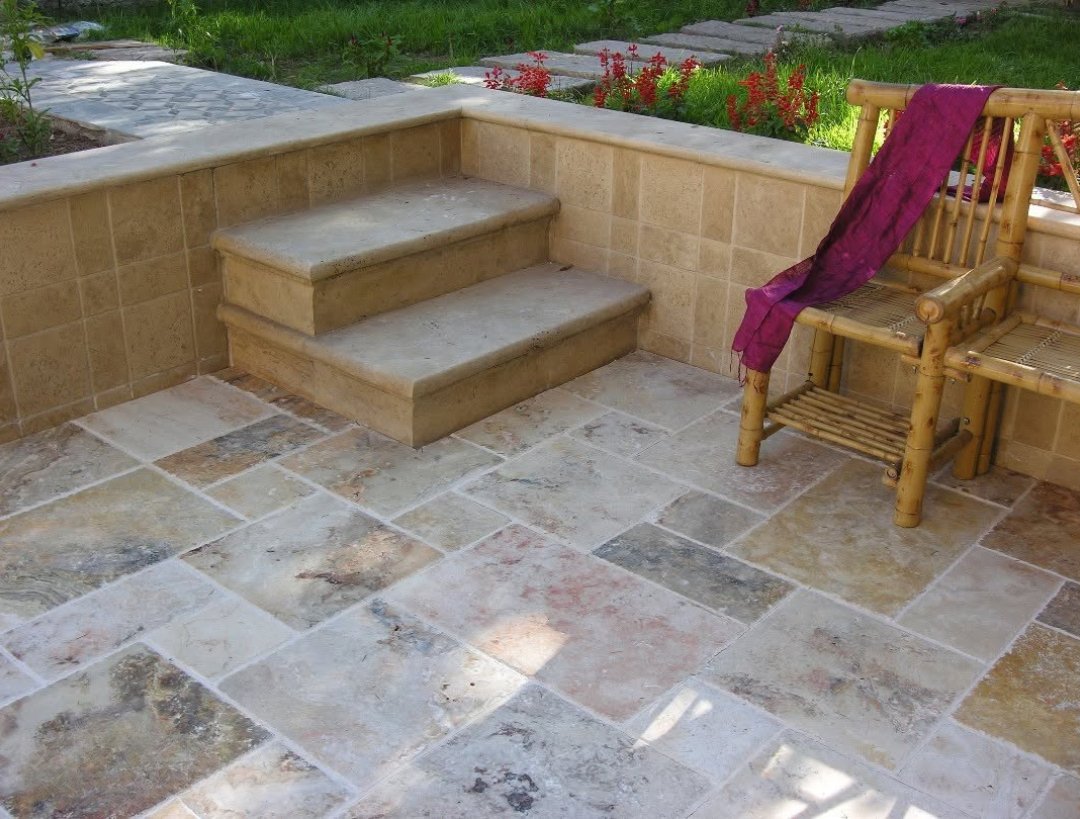 Modular Travertine Installation Pattern