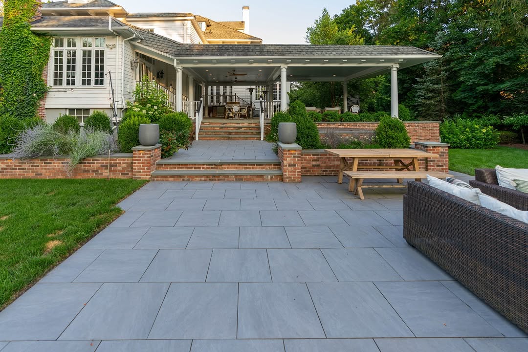 Backyard Simple Paver Patio Ideas Sleek 24×24 Modern Paver Patio Idea