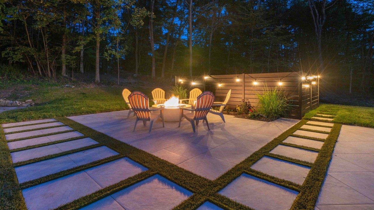 Simple Paver and Turf Patio with Fire Pit
