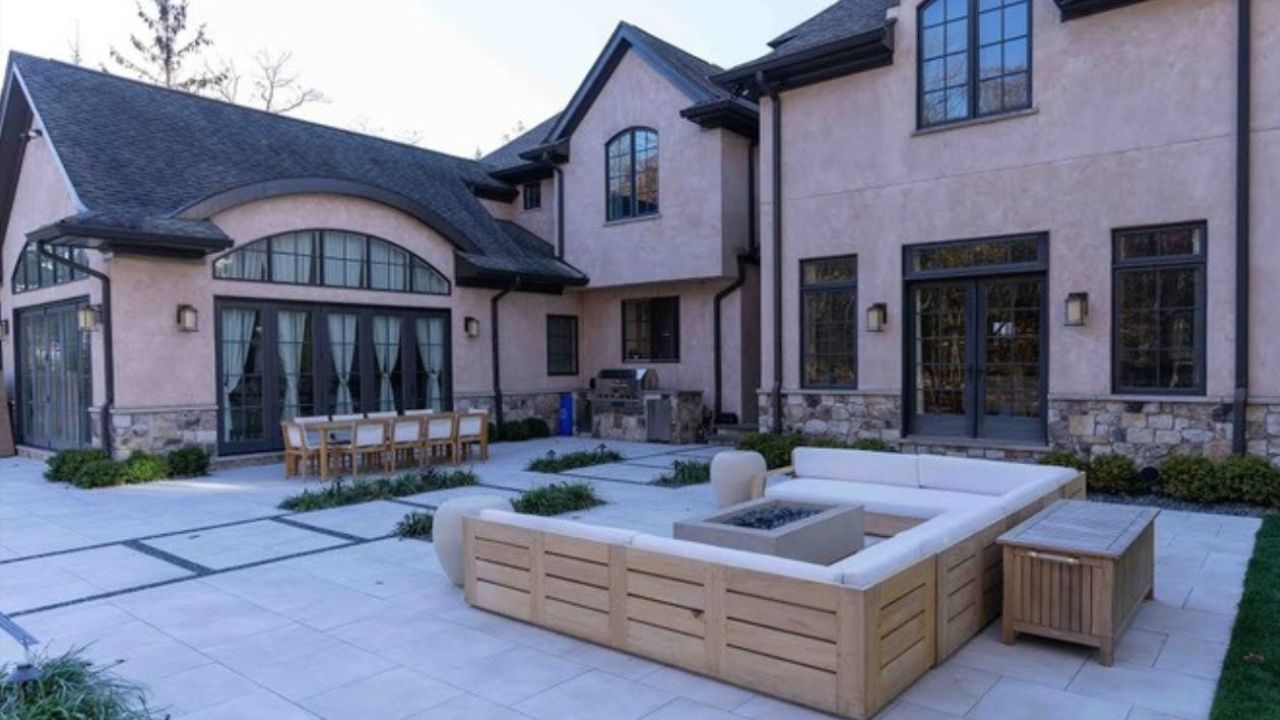 Modern Paver Patio Ideas For Outdoor Living Space