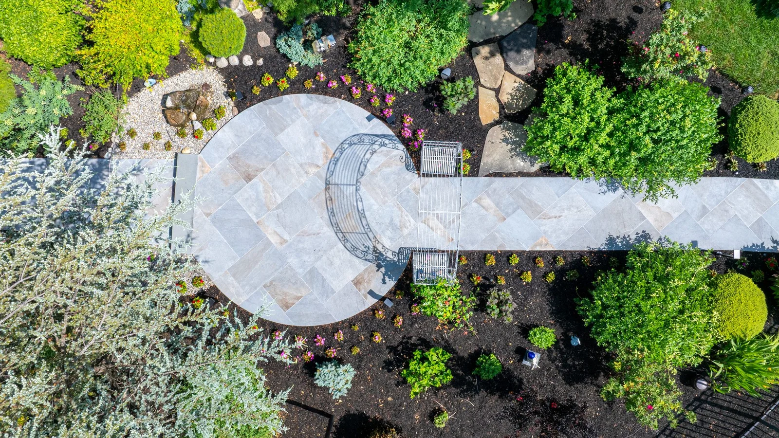Pocono Porcelain Paver Walkway in a Modular Pattern